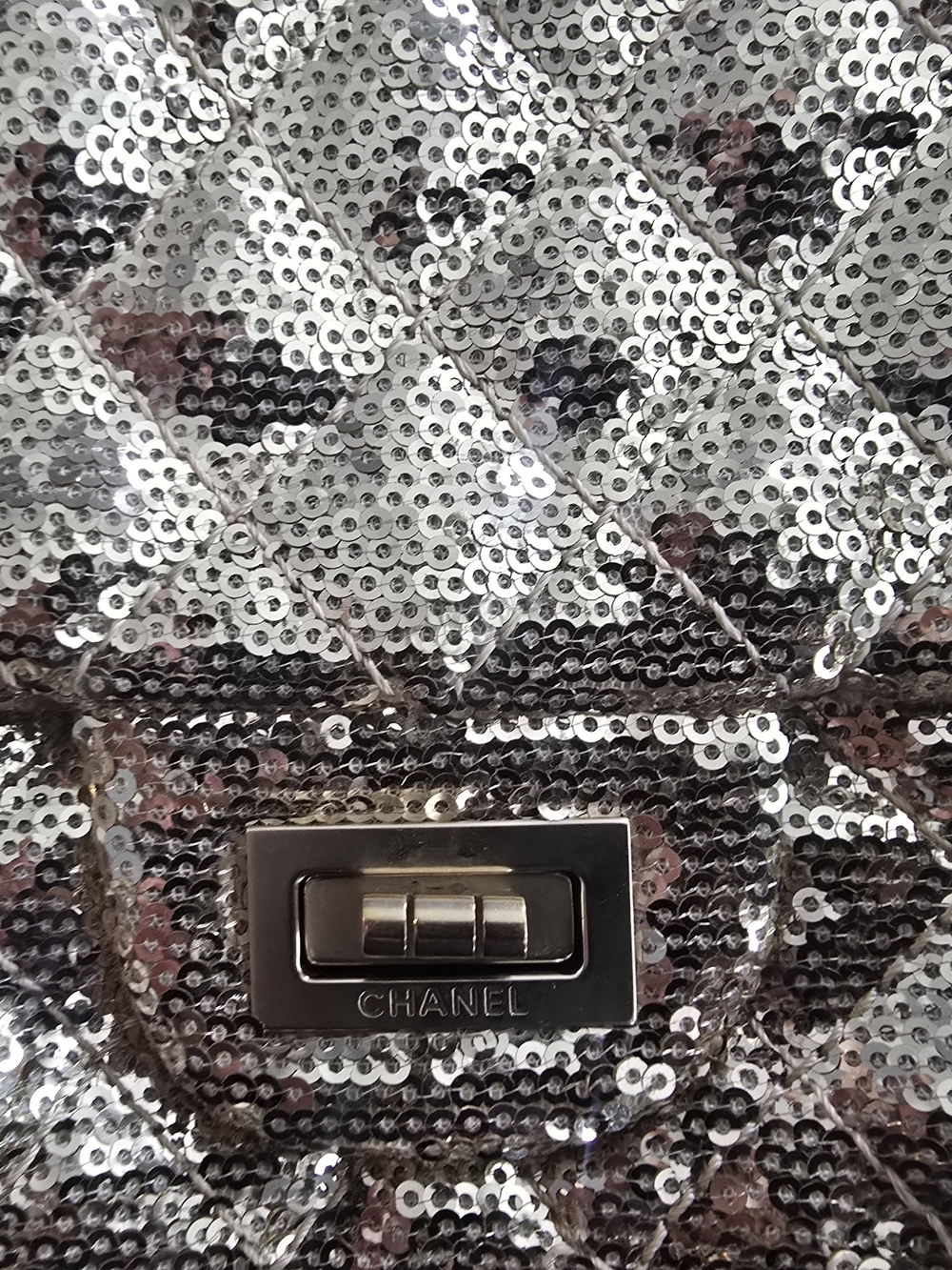 CHANEL 2.55 Gold Sequined Quilted Flap Bag - Picture 4 of 8